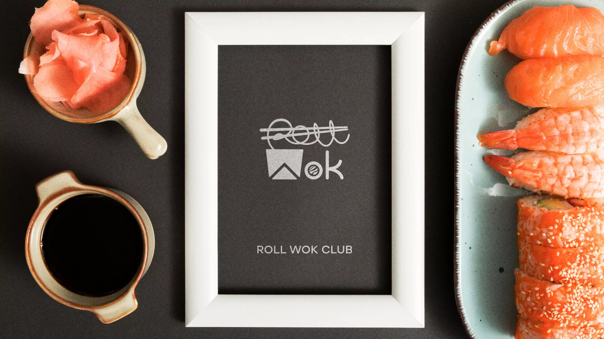 Разработка логотипа суши-бара «Roll Wok Club» в Нижнем Ломове